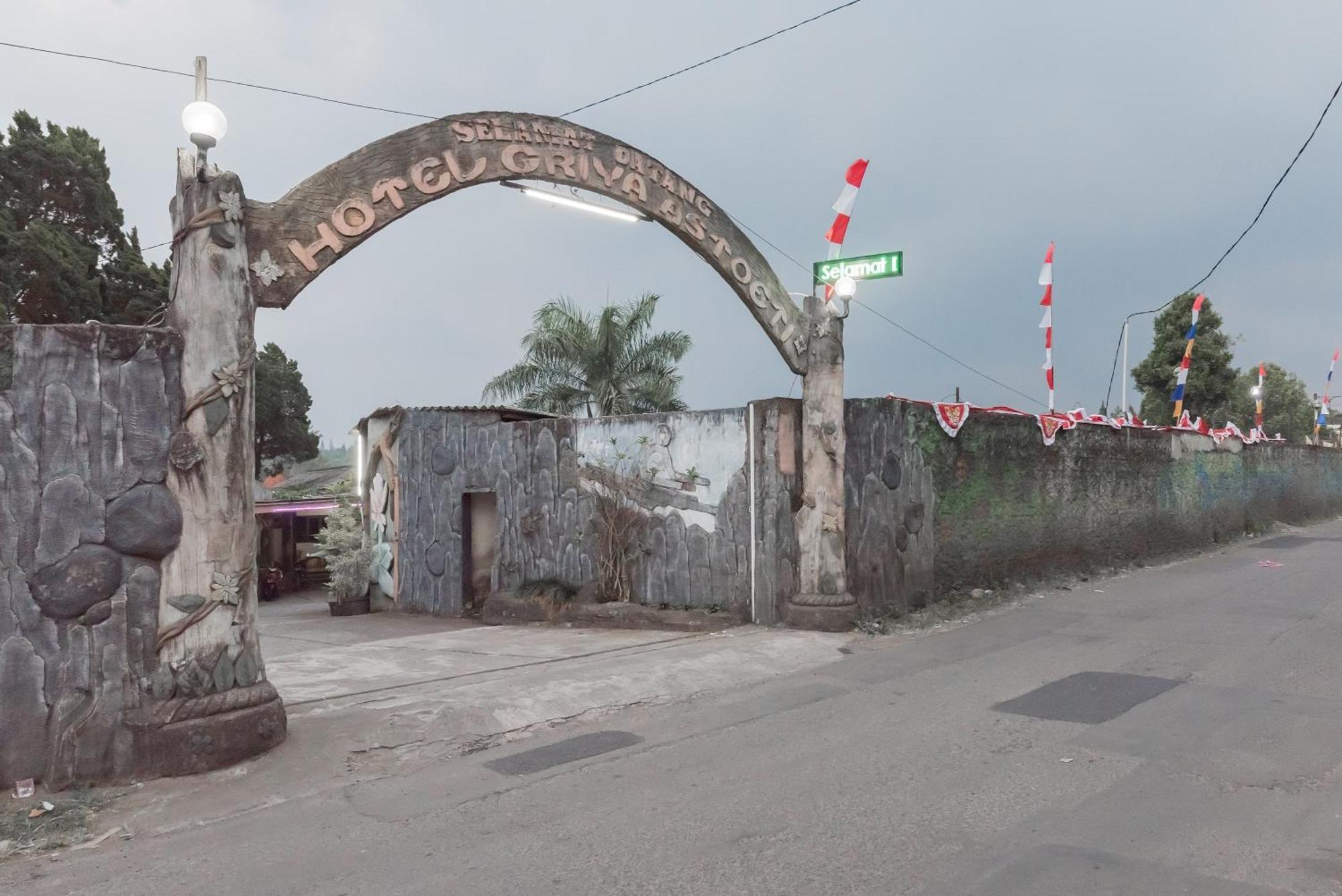 Reddoorz Plus At Hotel Griya Astoeti Bogor Eksteriør bilde